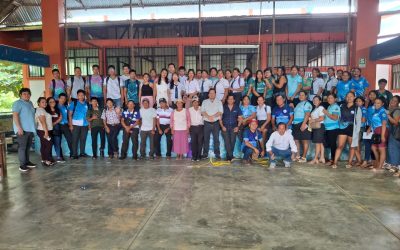 Capacitación a estudiantes de Producción Agropecuaria en «Técnicas de producción en pollos de carne y cerdos»